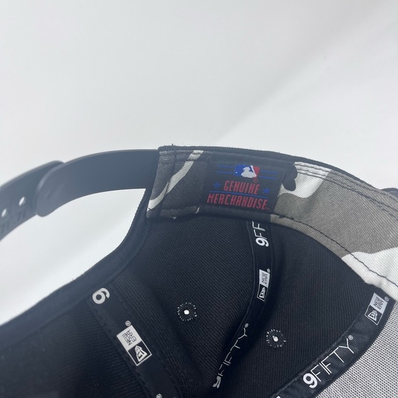 Philadelphia Phillies Black Camo Baseball Hat - Picture 4 of 5